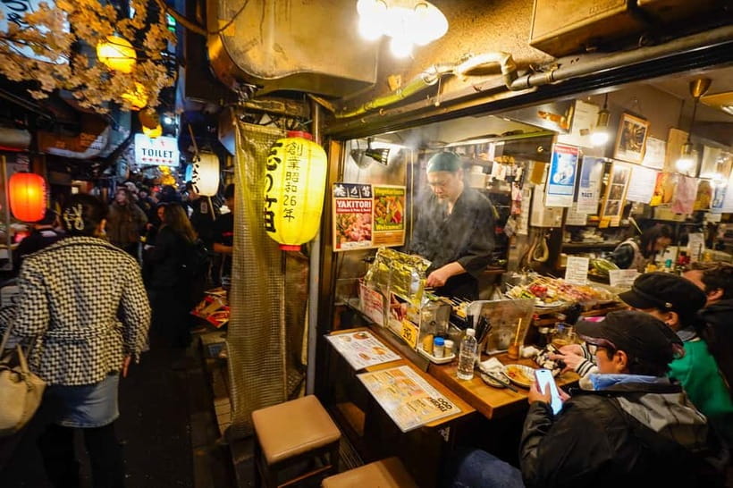Tokyo: Shinjuku Golden Gai Bar Hopping Night Tour - Omoide Yokocho, the first taste of old Shinjuku