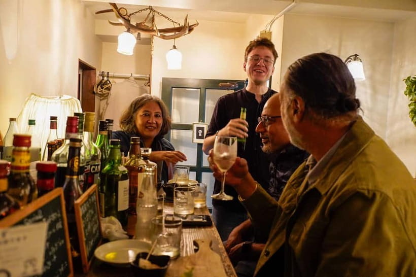 Tokyo: Shinjuku Golden Gai Bar Hopping Night Tour - Tokyu Kabukicho Tower and the changing district
