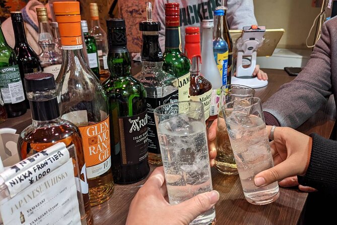 Tokyo: Shinjuku Golden Gai Bar Hopping that only locals know - What the first bar tells you about Golden Gai