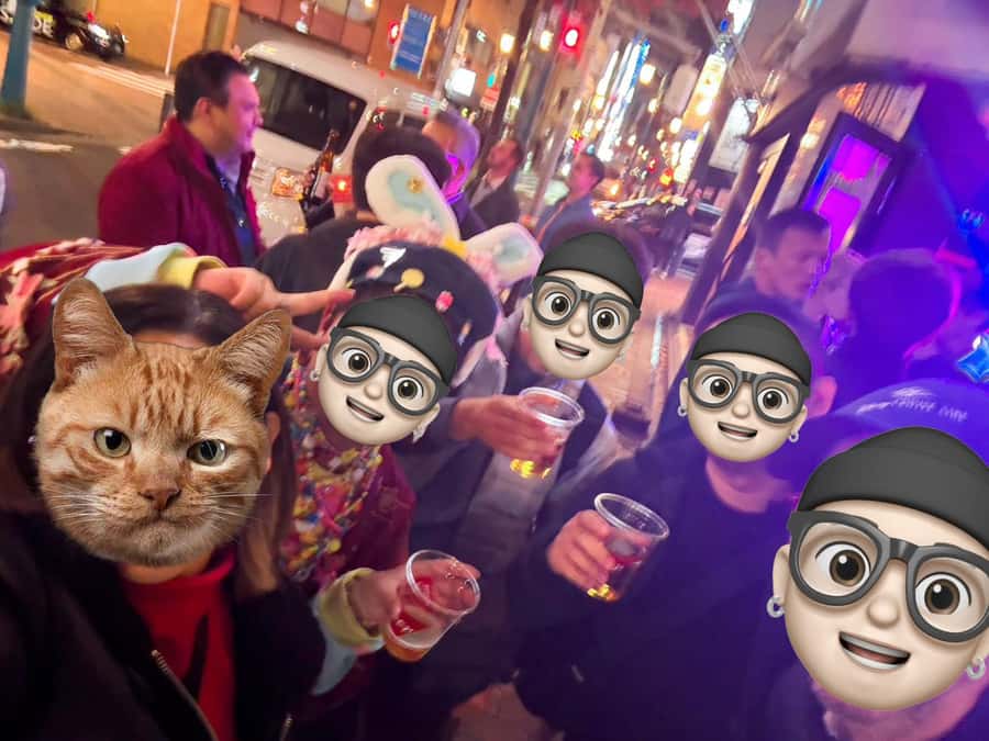 Tokyo:Shinjuku Ni-chome LGBTQ+ Bar Hopping Tour with Guide - A useful option for first-time visitors