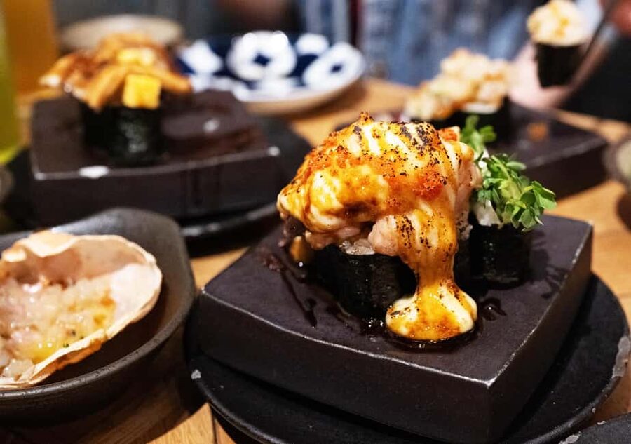 Tokyo: Shinjuku Nightlife Tour with Karaoke and Bar Hopping - What the $30 price really covers