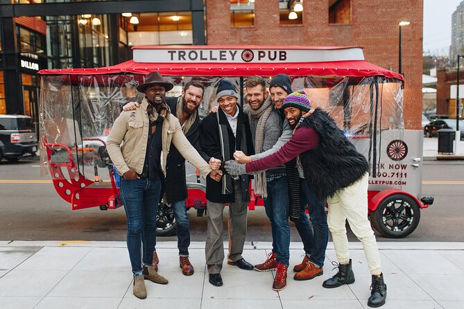 Trolley Pub Holiday Lights Tour in Columbus - Columbus Commons, the main holiday stop