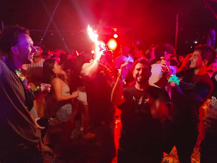 Tulum: Social Pub Crawl , meet fellow travelers, win prices - Booking flexibility and meeting details