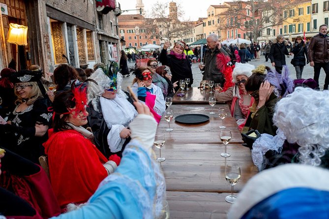 Venice: Venetian Style Carnival Pub Crawl - Why a bacaro crawl is a good way to meet Venice