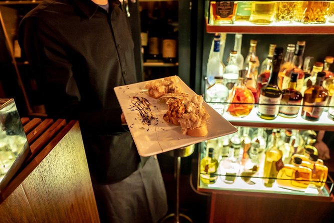 Venice: Venetian Style Carnival Pub Crawl - Third bacaro: where the spritz should finish the evening