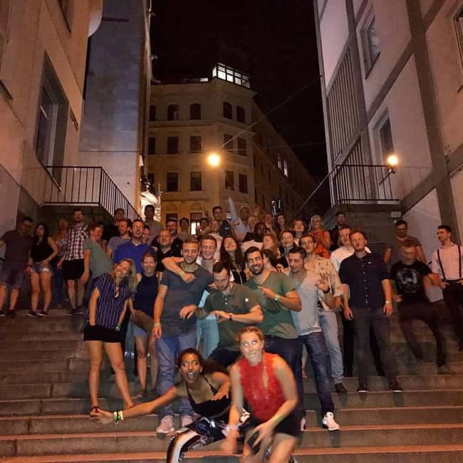 Vienna: Guided Pub Crawl with Club Entry - Ra’mien and the final club entry