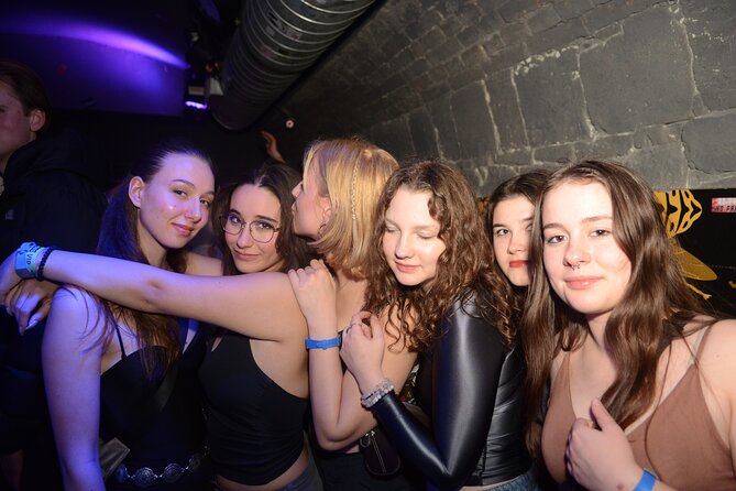 Warsaw: The Original Pub Crawl with Optional Open Bar - Tips for having a better night