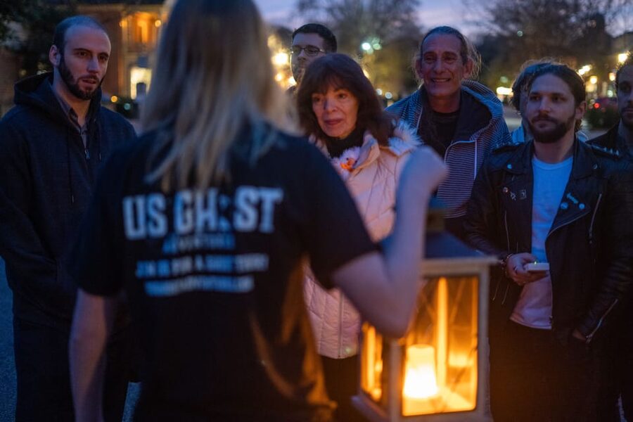 Williamsburg: Colonial Ghosts Haunted Pub Crawl - The Public Hospital and harder stories