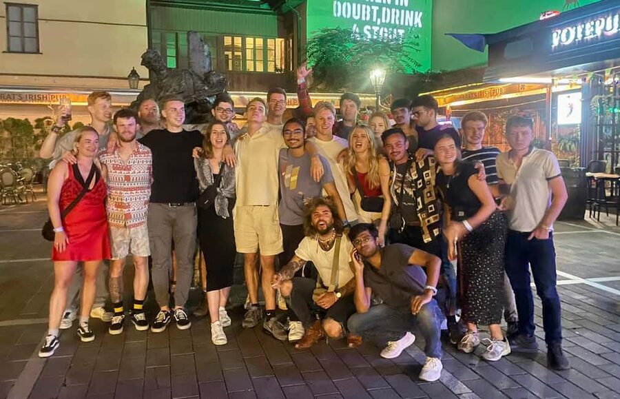 Zagreb: Pub Crawl, 1-Hour of Unlimited Drinks, & Club Entry - Who will get the most from this night